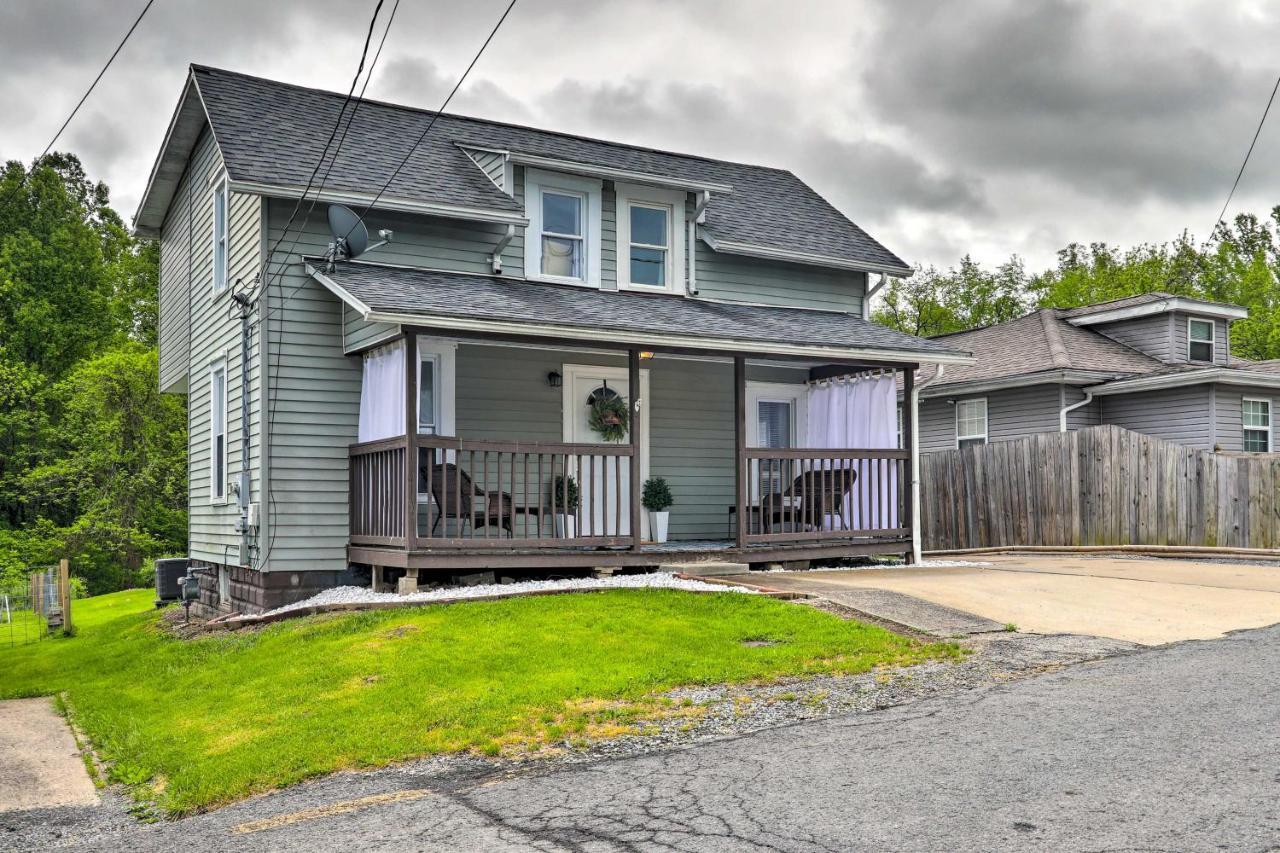 Morgantown Home With Deck About 2 Mi To Wv University! Exterior photo